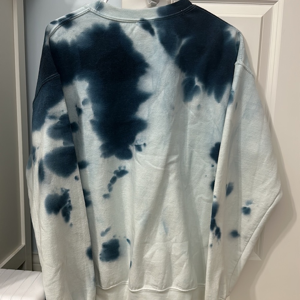 Peanuts snoopy sweatshirt M - Picture 2 of 2
